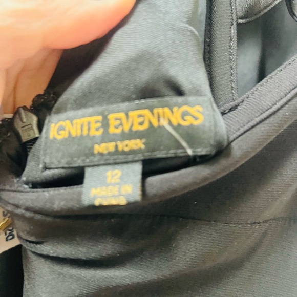 NWT Chic Black Backless Maxi Gown size 12 - Picture 9 of 10